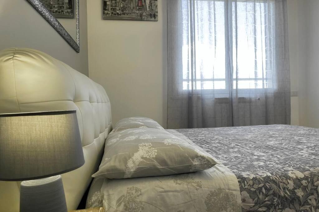 Apartment in Milan - Bicocca Near University Bagian luar foto