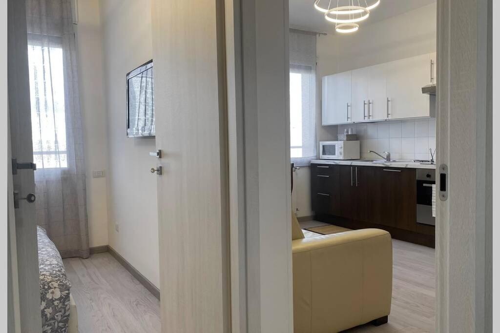Apartment in Milan - Bicocca Near University Bagian luar foto